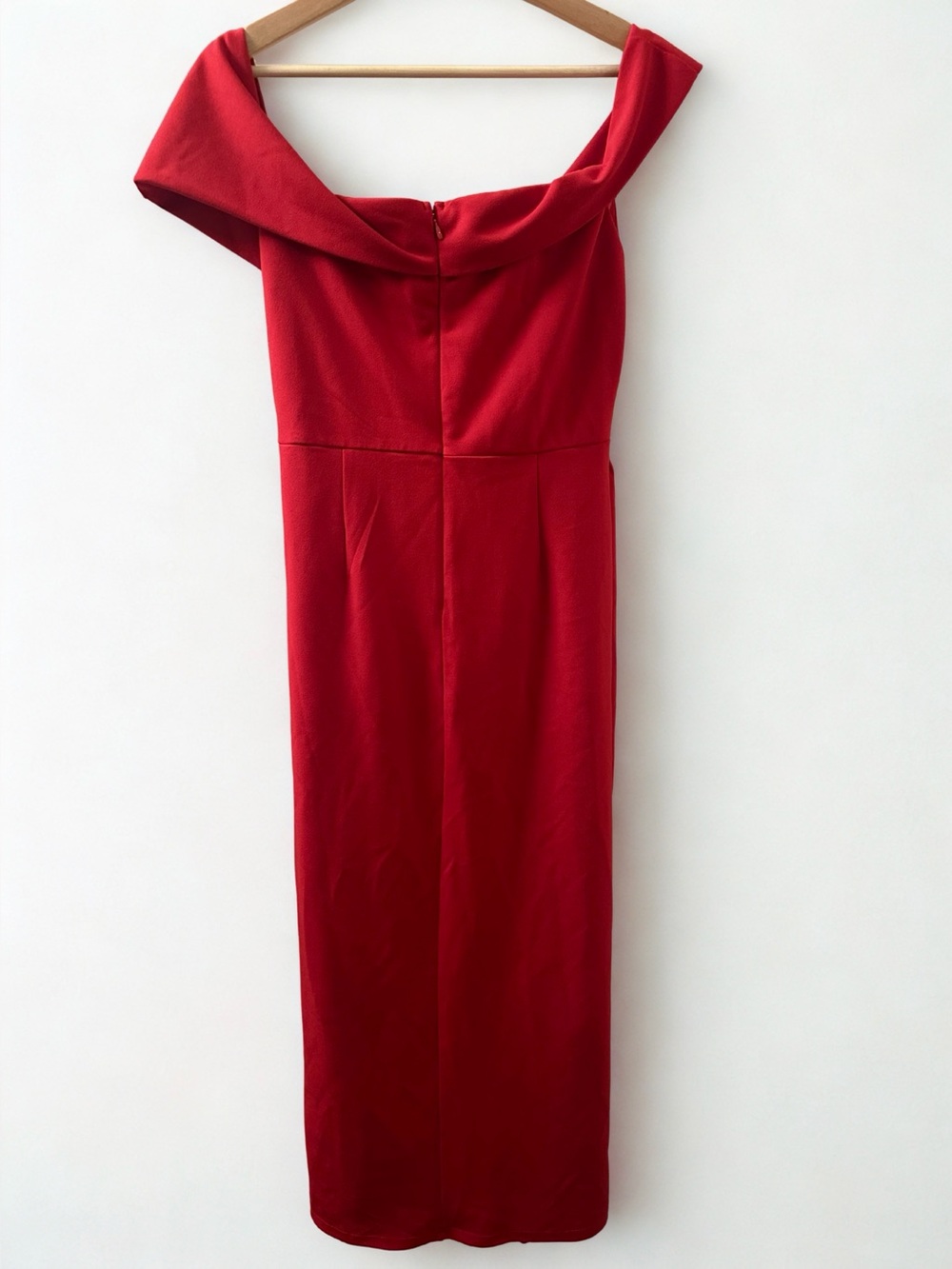 HELLO MOLLY Red Isolde Off Shoulder Ruched Slit Maxi Dress - Picture 5 of 7